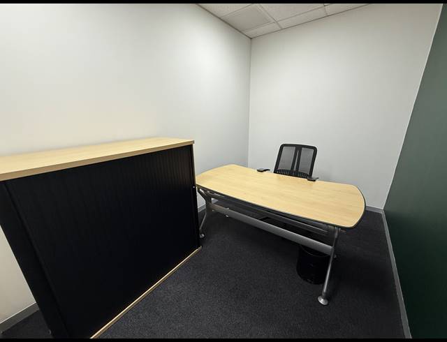13M² SERVICED OFFICE TO LET IN BRAAMFONTEIN WERF